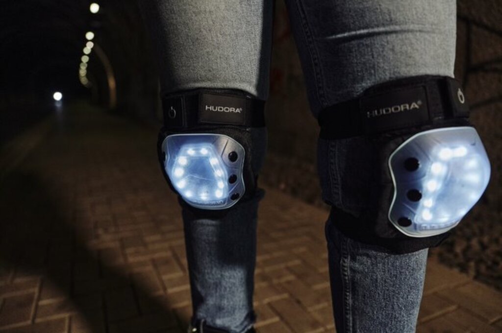 Hudora Protectors LED (nero, 0,5kg, M)